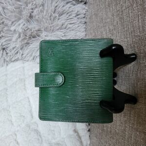 Louis Vuitton Epi Leather Porte Billes Compact Wallet Green Button Bifold Snap